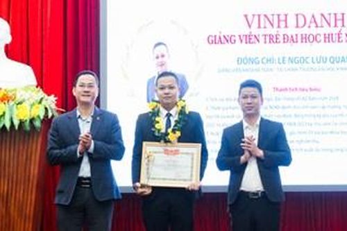 Tuyên dương 'Giảng viên trẻ tiêu biểu' của Đại học Huế