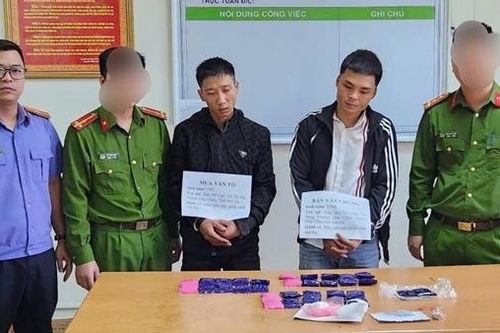 Chặn bắt 2 đối tượng trên đường vận chuyển ma túy từ Sơn La về Hà Nội tiêu thụ