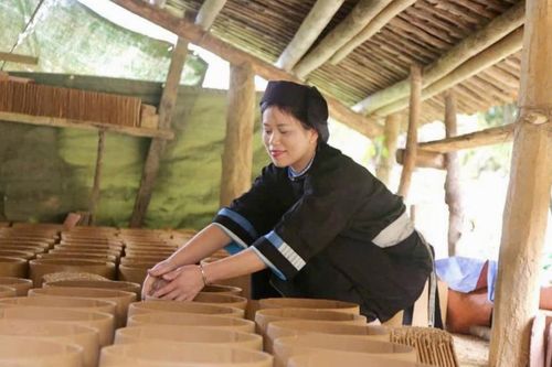 Trang phục truyền thống - nét đặc trưng văn hóa của quê hương Cao Bằng