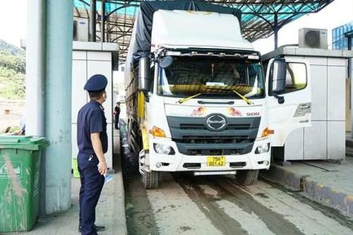 Quyết liệt chống gian lận thương mại tuyến biên giới