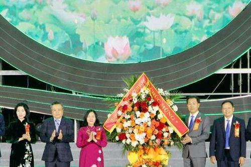 Sở NN&PTNT Hà Nội đón nhận Huân chương Lao động hạng Nhất