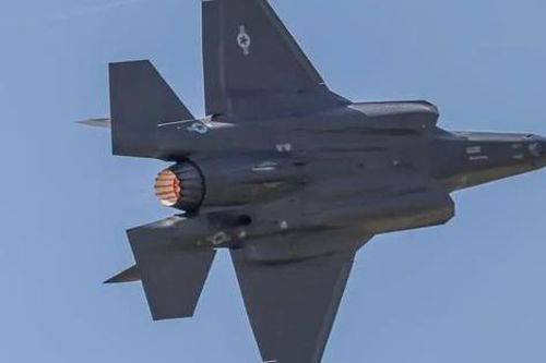 Tỷ phú Elon Musk gây tranh cãi khi nói chiến đấu cơ F-35 lỗi thời
