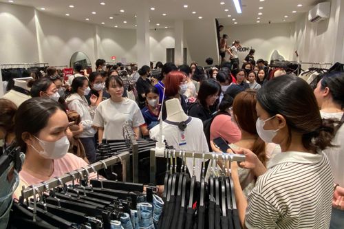 Cửa hàng bán hơn 70 triệu đồng trong một ngày Black Friday