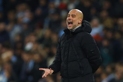 Cú ngã đau đớn nhất sự nghiệp của Pep Guardiola