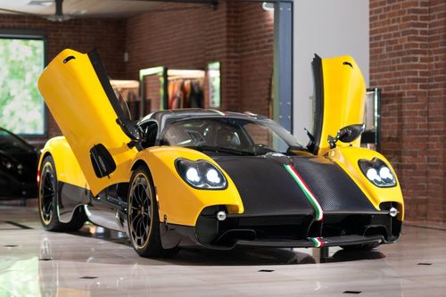 Siêu xe Pagani Utopia dính lỗi túi khí