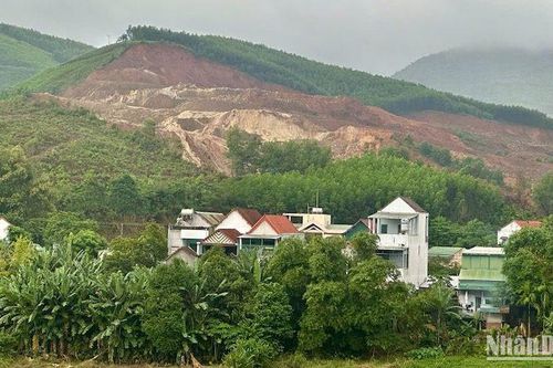 Cần bảo đảm an toàn cho người dân khi khai thác mỏ đất