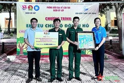 Sôi nổi, ý nghĩa chương trình 'Vẻ vang truyền thống, tiếp bước cha anh'