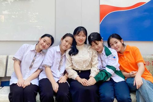 Ứng dụng CN trong giảng dạy, quản lý: Bài giảng sinh động, hấp dẫn nhờ công nghệ