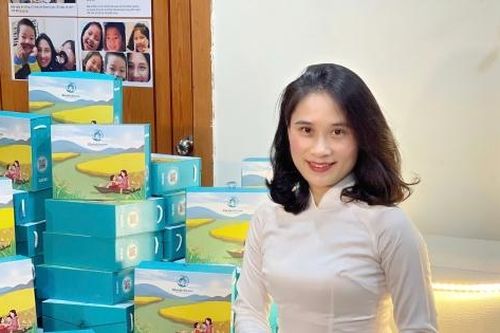 Tác giả Gia tài cho con: 'Tôi cứ mải miết sống trong thế giới tử tế của mình'