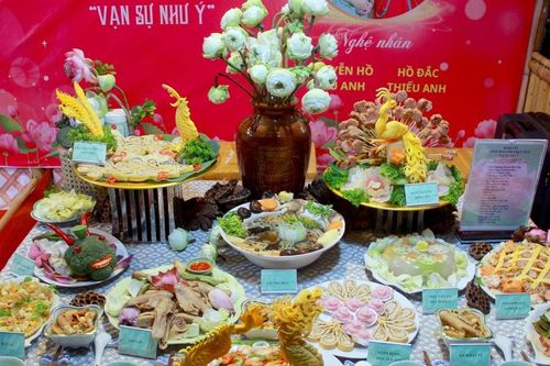 Độc đáo những món ẩm thực được lấy cảm hứng từ hoa sen tại Lễ hội sen Nghệ An