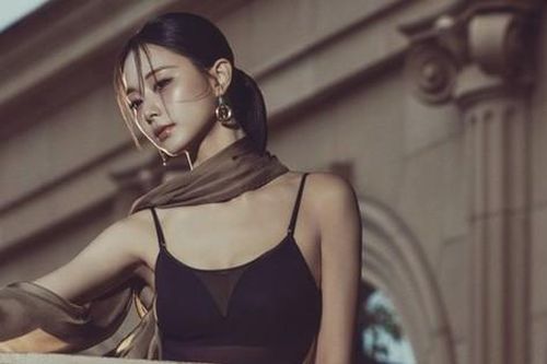 Nhan sắc cực phẩm của 'mỹ nhân đẹp nhất thế giới'