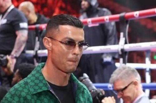 Vì sao cựu võ sĩ UFC lại thách đấu với Ronaldo?