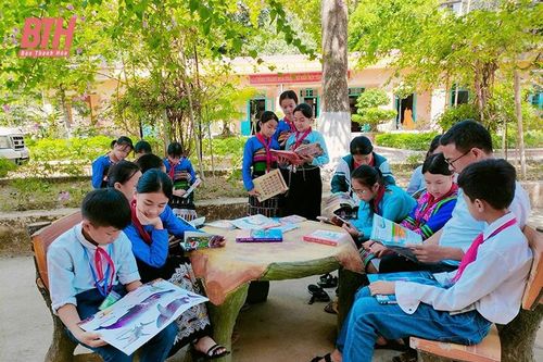 Quan Sơn bảo tồn và phát huy giá trị trang phục truyền thống dân tộc thiểu số