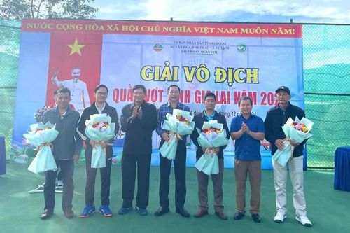 Gần 100 tay vợt so tài ở Giải Vô địch Quần vợt tỉnh Gia Lai