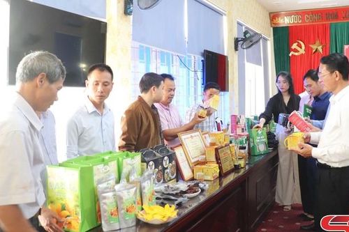 Khẳng định thương hiệu từ các sản phẩm nông sản địa phương
