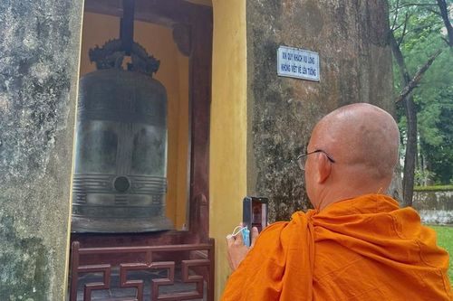 Chuông đồng - Từ triết mỹ Phật giáo đến nghệ thuật tạo hình