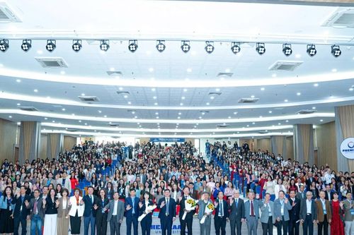 Nhiều quan điểm mới, đặc sắc trong nghiên cứu và giảng dạy ngôn ngữ