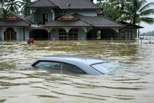 Lũ lụt nhấn chìm nhiều nơi tại Thái Lan và Malaysia