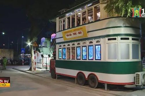 Lưu luyến tại đêm tham quan không gian bao cấp