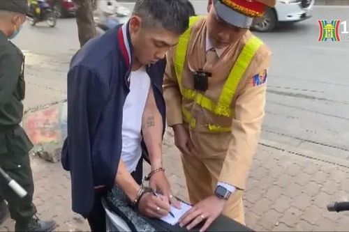 Mang theo ma túy đi đường gặp ngay Tổ công tác 141