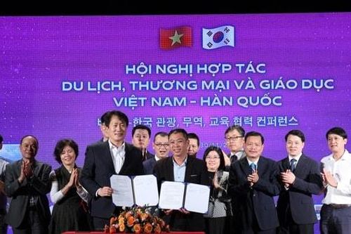Việt Nam - Hàn Quốc tăng cường hợp tác du lịch, thương mại và giáo dục