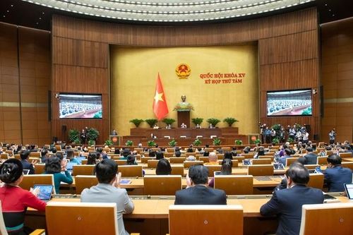 Quốc hội thống nhất cấm sản xuất, kinh doanh, nhập khẩu, sử dụng thuốc lá điện tử, thuốc lá nung nóng