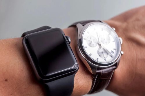 Xu hướng phát triển smartwatch khác đồng hồ cơ