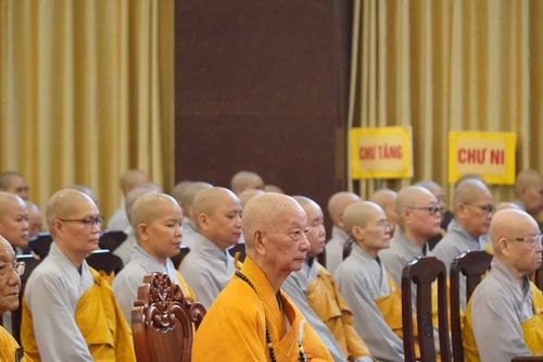 Đức Pháp chủ GHPGVN quang lâm tưởng niệm ngày Đức vua - Phật hoàng Trần Nhân Tông nhập niết bàn