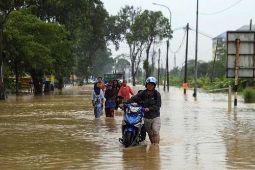 Malaysia sơ tán hơn 122.000 người tránh trận lũ lụt tồi tệ nhất thập kỷ