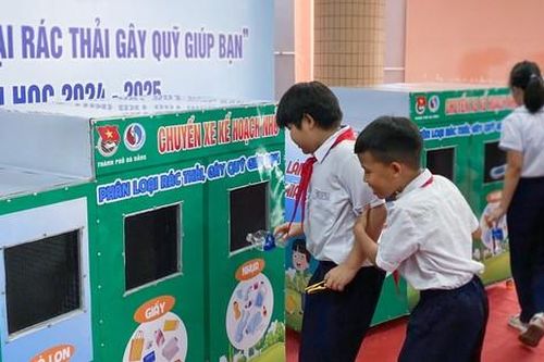 Thanh niên Đà Nẵng cùng xây Trường học Xanh, chống biến đổi khí hậu