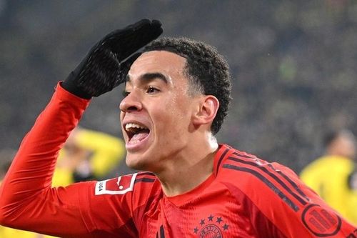 Musiala giải cứu Bayern Munich trên sân Dortmund