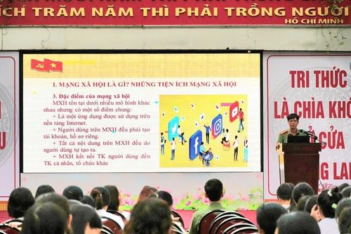 Vĩnh Phúc: Phổ biến kiến thức, kỹ năng cần thiết cho học sinh khi tham gia mạng xã hội