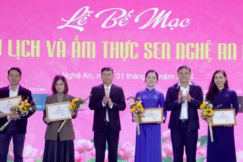 Bế mạc Lễ hội Du lịch và ẩm thực Sen Nghệ An năm 2024