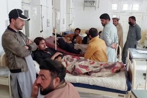Đụng độ giữa hai cộng đồng người Hồi giáo ở Pakistan giết chết ít nhất 130 người