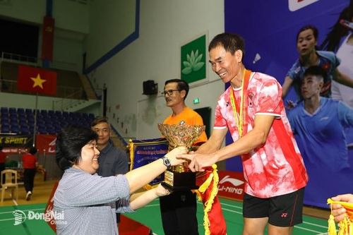 Câu lạc bộ Dầu Giây dẫn đầu Giải cầu lông các câu lạc bộ tỉnh Đồng Nai năm 2024