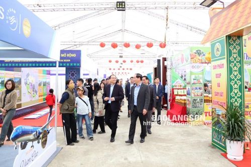 Tiếp tục phối hợp chặt chẽ để hoàn thiện tất cả các công tác tổ chức Hội chợ thương mại, du lịch quốc tế Việt - Trung