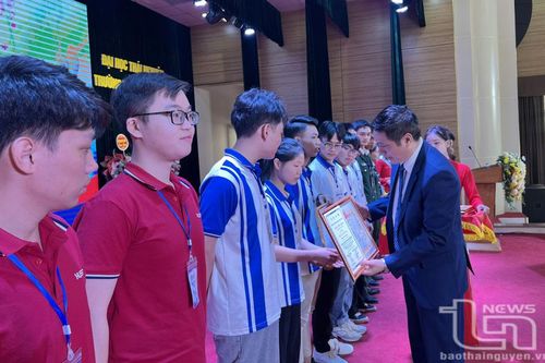 3 trường thuộc Đại học Thái Nguyên đoạt giải Nhì Olympic Vật lý sinh viên toàn quốc