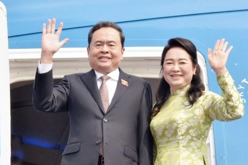 Chủ tịch Quốc hội Trần Thanh Mẫn và Phu nhân lên đường thăm chính thức Cộng hòa Singapore và Nhật Bản