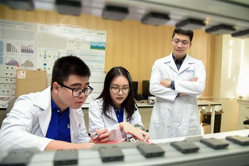 Bộ GD&ĐT siết điều kiện đào tạo thạc sĩ, tiến sĩ từ 2025