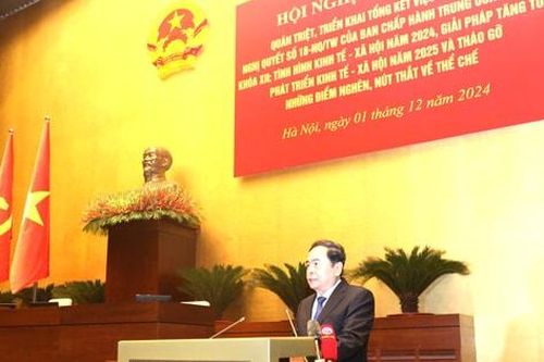 Tập trung tháo gỡ những điểm nghẽn, nút thắt về thể chế