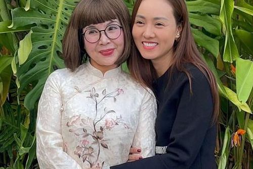 Nhan sắc thực của NSND Lan Hương qua 'ống kính' của vợ NSND Công Lý