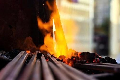 Có gì bên trong làng nghề truyền thống vừa được công nhận ở Huế?