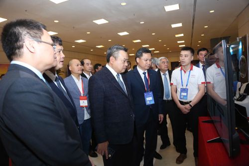 Hà Nội cam kết mạnh mẽ phát triển xanh, thông minh, bền vững