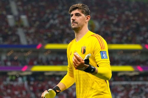 Courtois gây bất ngờ