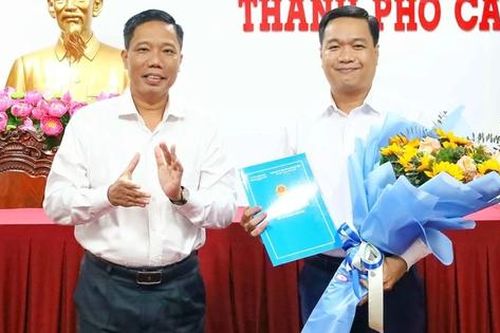 Bổ nhiệm Trưởng phòng GD&ĐT quận giữ chức Phó Giám đốc Sở