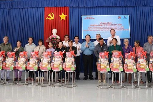 Quỹ DHN (Hùng Nhơn – De Heus) chung tay cùng các chương trình từ thiện tại Tây Ninh
