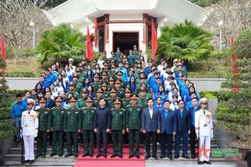 'Hành quân về nguồn' kỷ niệm 80 năm Ngày thành lập Quân đội nhân dân Việt Nam tại Nguyên Bình