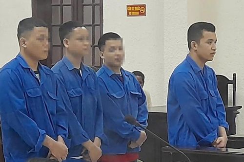 Nhóm vị thành niên vận chuyển 'thần chết' từ biên giới về nội địa