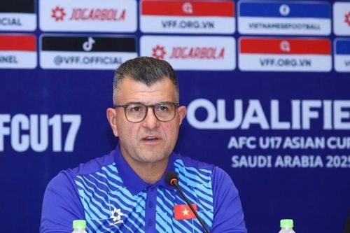 HLV trưởng U17 Việt Nam có bến đỗ bất ngờ ở V-League