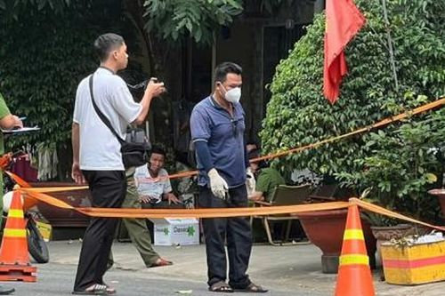 Phong tỏa hiện trường, làm rõ vụ người đàn ông tử vong với dấu hiệu bất thường tại quận 12